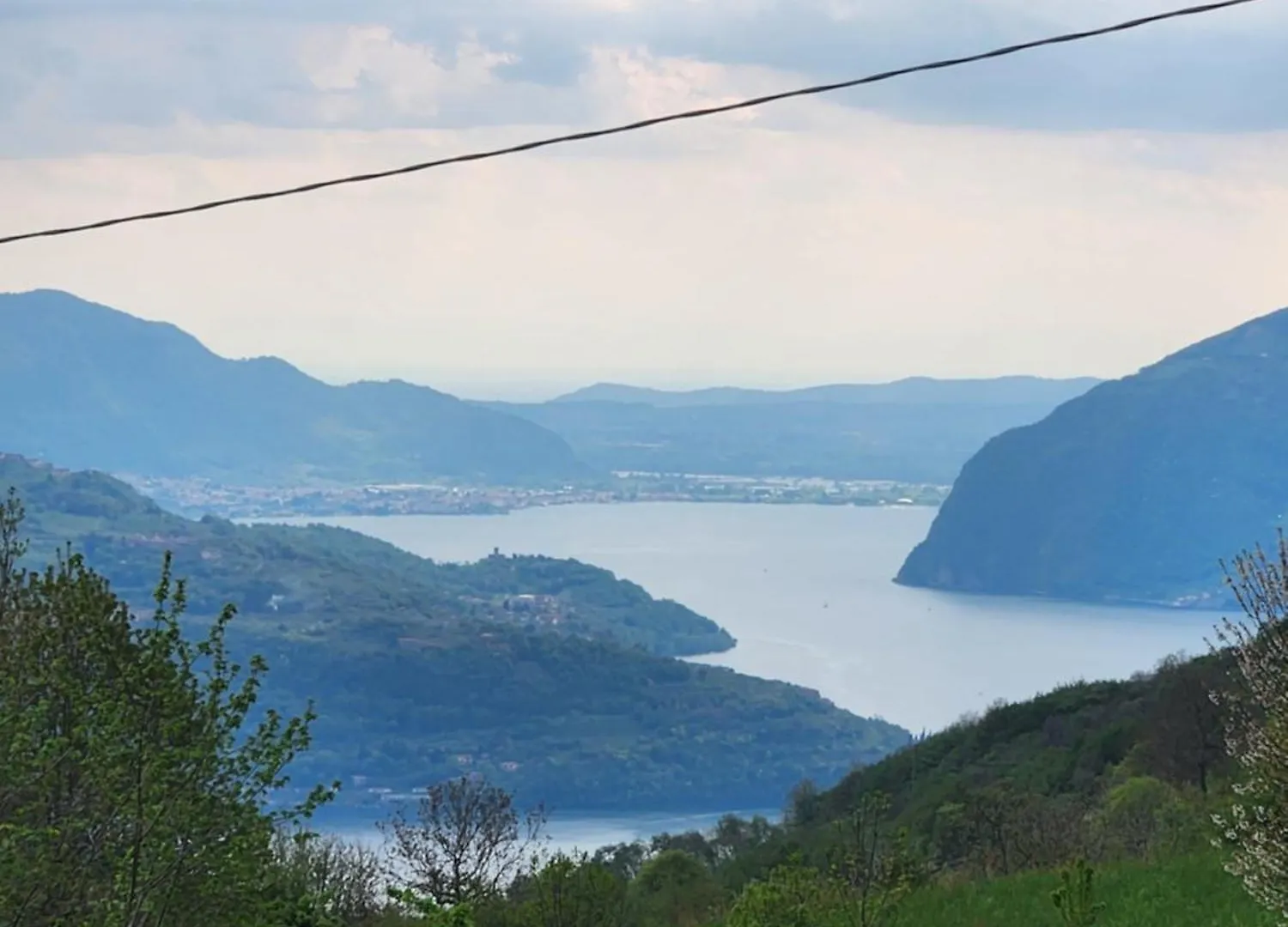 Kidonia - Mountain Iseo Lake Zone Apartment